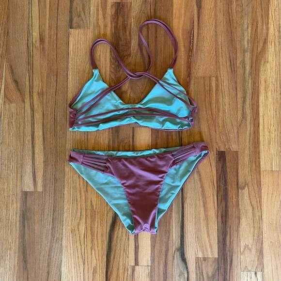 Reversible Patagonia Swim Set - Picture 2 of 2